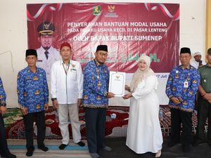 Bupati Fauzi-Baznas Sumenep Beri Bantuan Modal Usaha Pedagang Pasar Lenteng