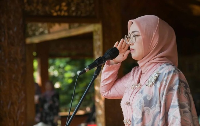 Bupati Purwakarta Anne Ratna Mustika