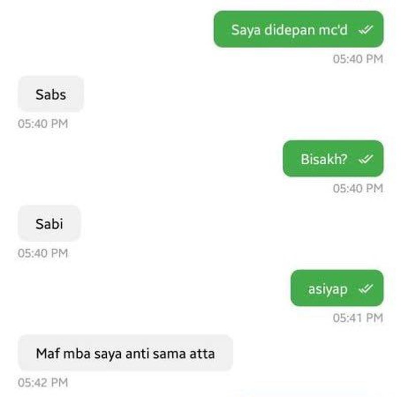 Chat antara driver ojol dan penumpang yang beredar di internet ini berhasil bikin ngakak -- atau setidaknya, senyum-senyum sendiri.