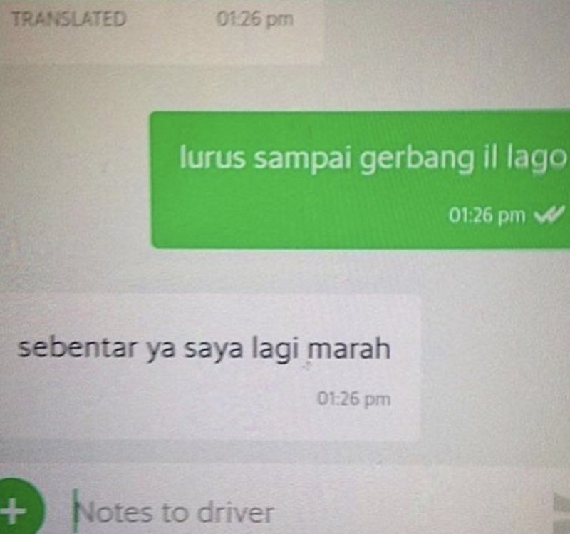 Chat antara driver ojol dan penumpang yang beredar di internet ini berhasil bikin ngakak -- atau setidaknya, senyum-senyum sendiri.