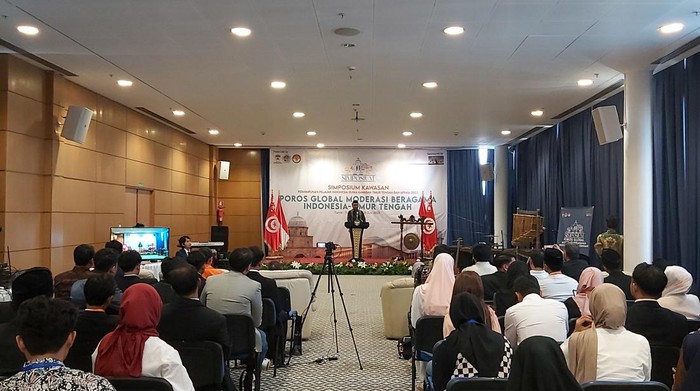 Dubes RI di Tunisia Zuhairi Misrawi saat membuka simposium PPI-(Dwi A/detikcom)