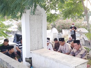 Ziarah Kubur Jadi Cara Diplomasi Kebudayaan Dubes Tunisia