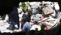 Diketahui, bangunan runtuh merupakan hal umum di Mesir. Struktur dan konstruksi bangunan yang buruk serta kurangnya pemeliharaan menyebabakan banyak bangunan rentan ambruk. Hal ini tersebar luas di kota-kota kumuh, lingkungan miskin dan daerah pedesaan.