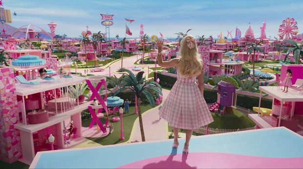 This mage released by Warner Bros. Pictures shows Margot Robbie in a scene from 