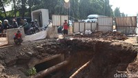Pantauan Detikcom pukul 09.25 WIB, kawasan tersebut terlihat macet. 