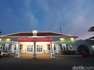 Melihat Megahnya Gedung Negara Peninggalan Bersejarah di Sumedang