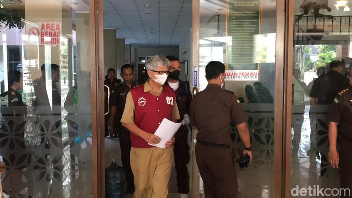 Kejati DIY menetapkan Kepala Dinas Pertanahan dan Tata Ruang (Dispertaru) DIY Krido Suprayitno (KS) menjadi tersangka kasus mafia tanah Tanah Kas Desa (TKD). Foto diunggah Senin (17/7/2023).
