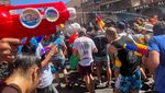 Basah Kuyup! Serunya Perang Air di Spanyol Saat Panas Menyengat