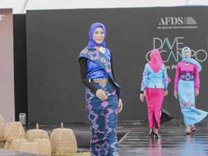 Menggali Potensi Tenun Lombok Lewat Karya Desainer Internasional