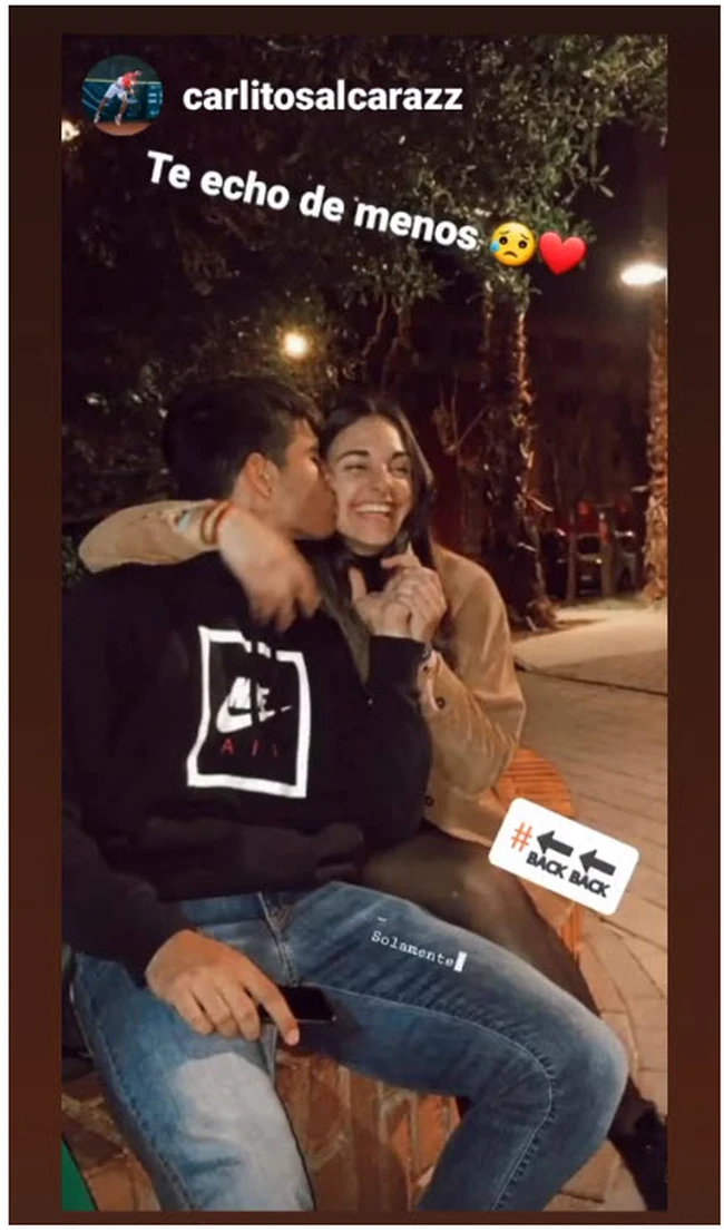 Di salah satu kontennya, Carlos pernah mengunggah kebersamannya dengan Maria. Dalam potongan video tersebut Carlos mencium pipi Maria.Foto: Instagram