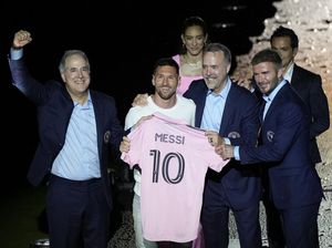 Messi Resmi Diperkenalkan Sebagai Pemain Inter Miami
