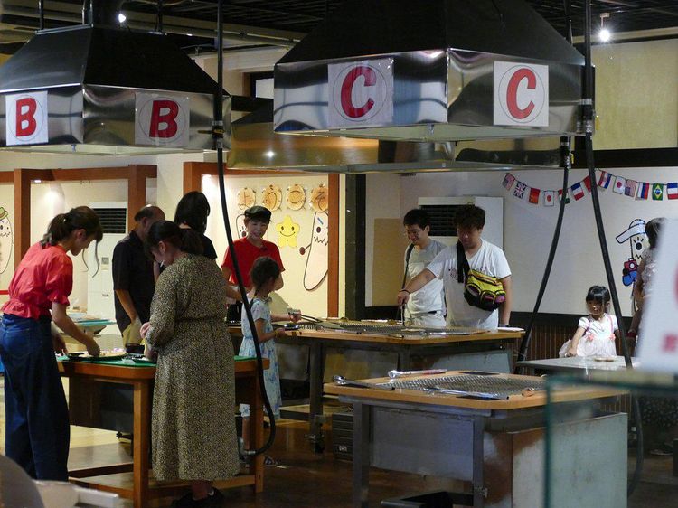 Keren! Di Jepang Ada Museum Kerupuk Beras Terbesar di Dunia