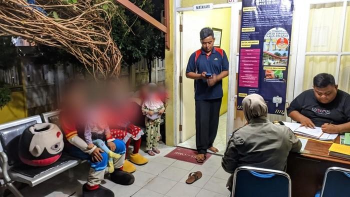 Pasangan pengamen badut berpenghasilan Wah yang menginap di hotel