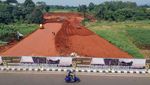 Foto udara Proyek Akses Jalan Baru di Stadion Pakansari