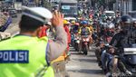 Pembetonan Jalan di Hari Senin Bikin Daan Mogot Makin Kusut