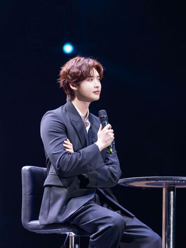 Photo Lee Jong Suk 2023 Fanmeeting 