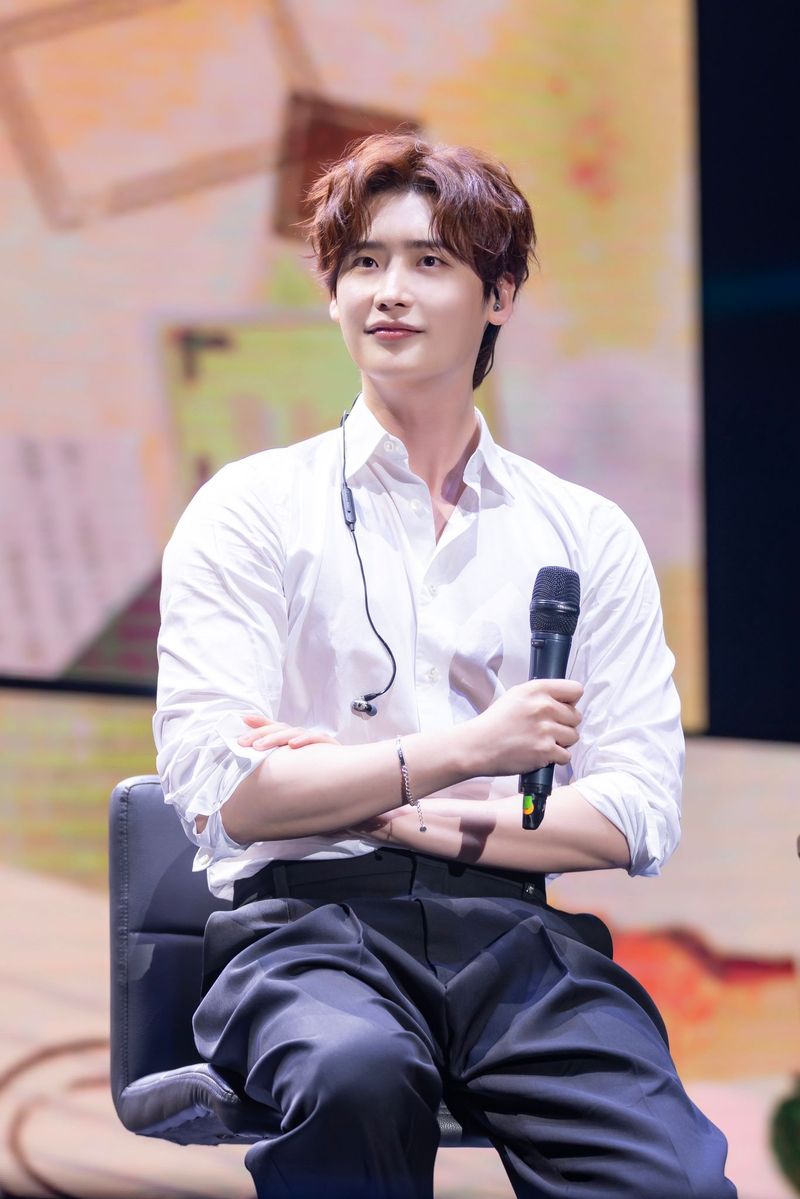 Photo Lee Jong Suk 2023 Fanmeeting 