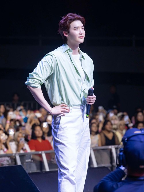 Photo Lee Jong Suk 2023 Fanmeeting 