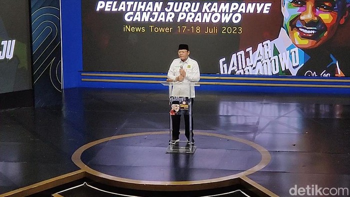 Plt Ketum PPP Mardiono membuka pelatihan jurkam bakal calon presiden Ganjar Pranowo