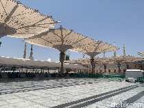 Jemaah Haji Harus Tahu Keutamaan Raudhah, Tempat Mustajab untuk Berdoa