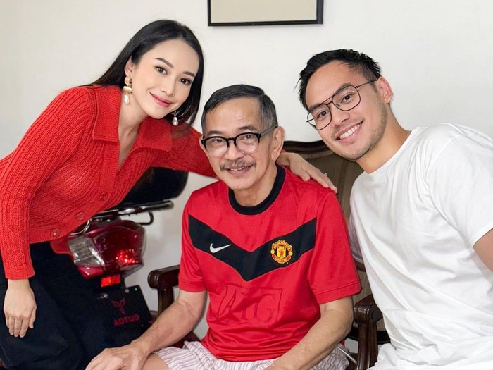 Penampilan Ray Sahetapy yang sedang sakit.