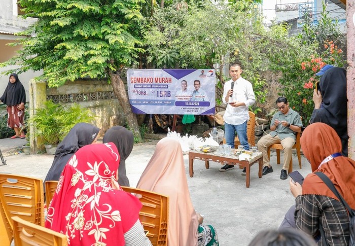 Relawan Sandiaga Uno