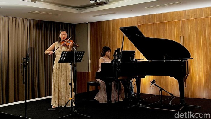 Sajian Orchestra Menawan dari Dua Musisi Klasik.