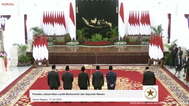 Sejumlah Calon Wakil Menteri bersiap untuk melaksanakan pelantikan di Istana Negara. (Tangkapan Layar Youtube Sekretariat Presiden)