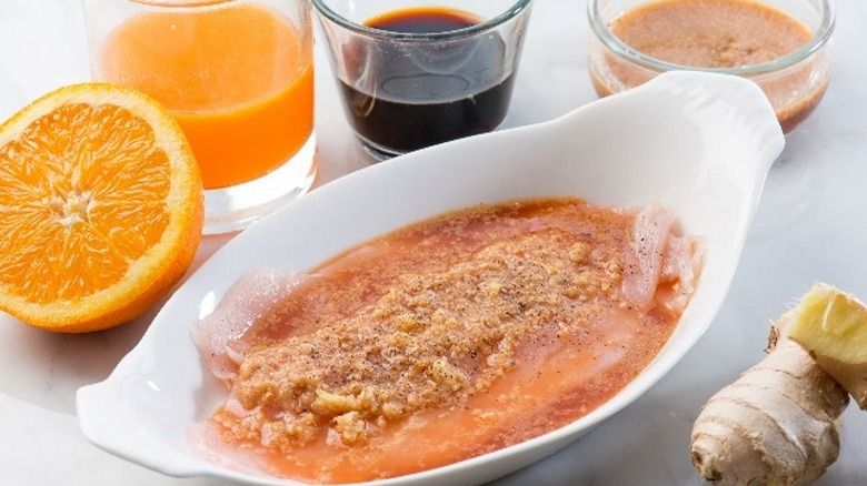 Selain Diminum, Jus Jeruk Bisa Dipakai dalam 5 Masakan Ini