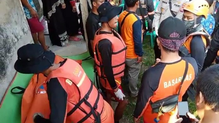 Seorang pria di Pandeglang, Banten ditemukan tewas usai dilaporkan hilang diterkam buaya di aliran Sungai Cilemer, Kecamatan Patia. (dok ist)