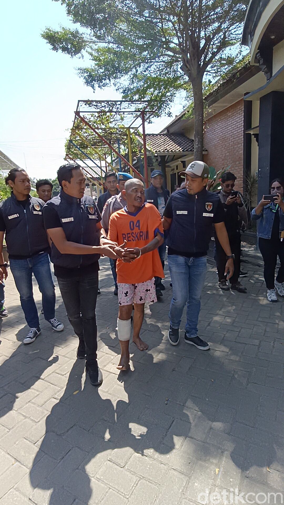 Suprapto, pelaku pembunuhan anak kandung di Kediri yang memasukkan jasad korban ke dalam karung