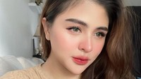Thya Sethya membantah adanya masalah dalam keluarga di balik keputusan melepas hijab. (Foto: dok Instagram)