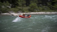Salah satunya wisata arum jeram di sepanjang Ngarai Verdon.  