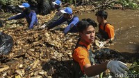 Aksi bersih-bersih di Kali Krukut dimulai sekitar pukul 09.30 WIB.  