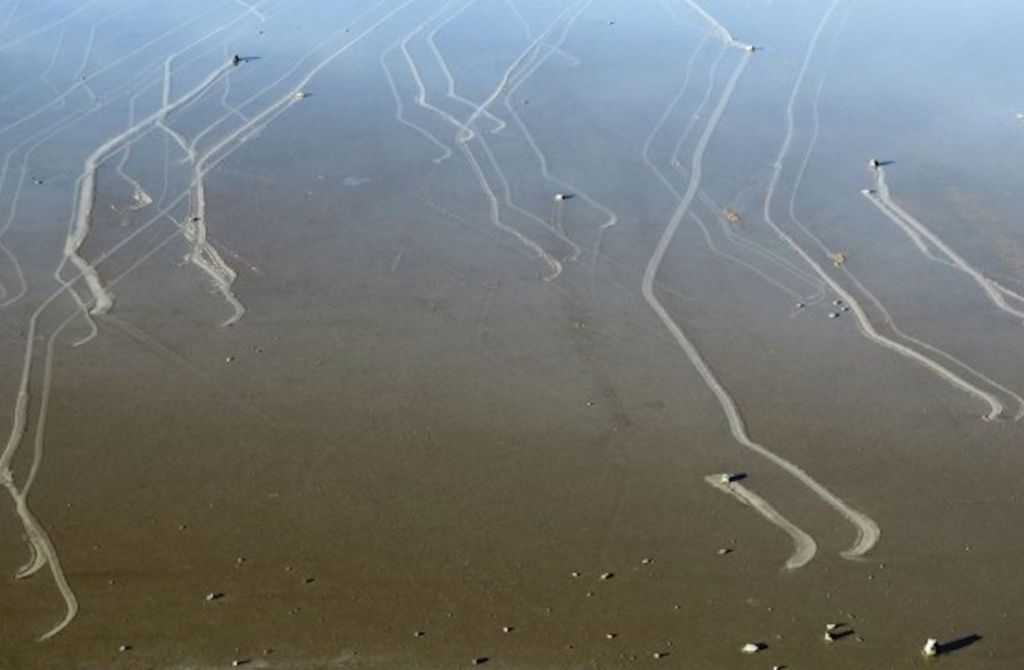 Batu bergerak di Death Valley