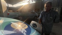 Direktur Utama Blue Bird Sigit Djokosoetono mengatakan, penggunaan kendaraan listrik merupakan salah satu poin dalam Visi Keberlanjutan Bluebird 50:30 yang diluncurkan pertengahan 2022 lalu.