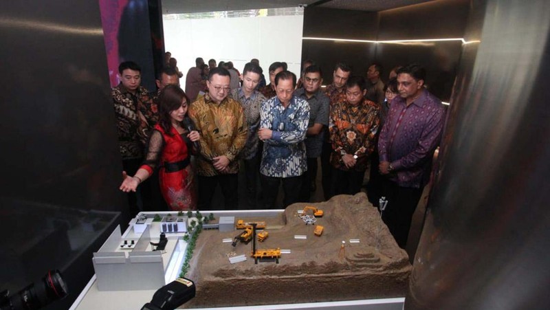 Indosat Ooredoo Hutcison meresmikan Indosat Marvelous Xperience Center (MXC). MXC jadi ruang pameran teknologi ter-update yang menginspirasi masyarakat.