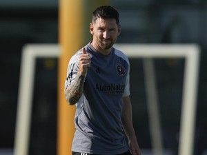 Messi Latihan Perdana di Inter Miami, Diliput Ratusan Wartawan