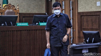 Eksepsi Johnny Plate Ditolak Hakim