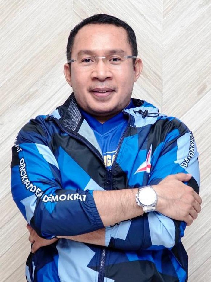 Kamhar Lakumani (dok. Kamhar).