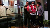 Kepala Pusat Penerangan Hukum (Kapuspenkum) Kejagung Ketut Sumedana mengatakan, ak menjelaskan detail terkait peran maupun keterlibatan Windu dalam kasus korupsi BTS. Namun dia hanya mengatakan perkara yang menjerat Windu sebagai tersangka kali ini tak ada hubungannya dengan kasus BTS yang juga tengah diusut oleh Kejagung. Adapun perkara yang melibatkan Windu itu disebut Ketut merugikan negara hingga Rp 5,7 triliun.