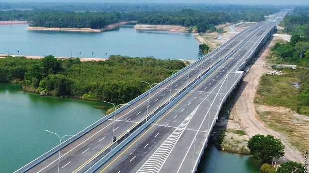 Kementerian PUPR tengah mempercepat penyelesaian pembangunan Jalan Tol Indralaya-Prabumulih sepanjang 64,5 km yang merupakan bagian dari Jalan Tol Trans-Sumatra di Sumatera Selatan. (Biro Pers PUPR)