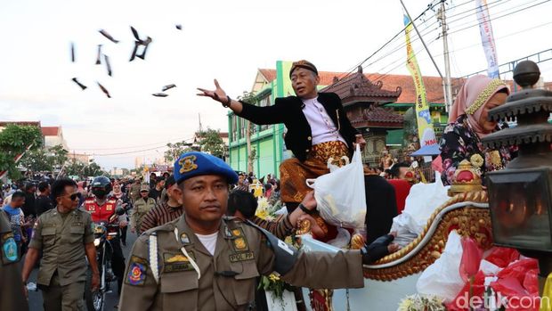 kirab pusaka ponorogo