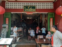 Menikmati Sajian China Peranakan di Kopitiam by Wilai Phuket Thailand