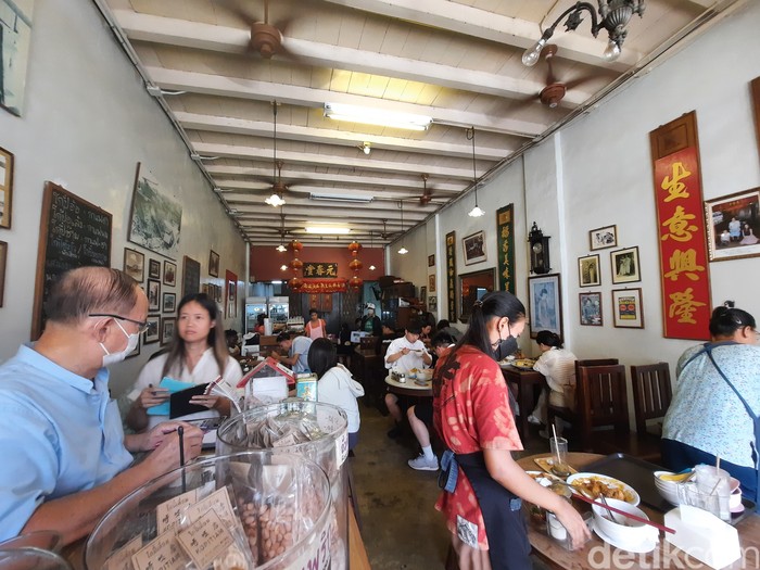 Kopitiam by Wilai di Phuket Old Town, Thailand