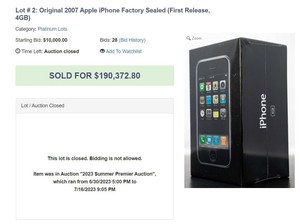iPhone Edisi Pertama Masih Segel Terjual Rp 2,8 Miliar