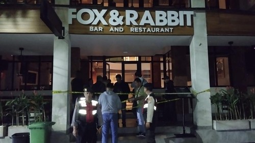 Lokasi penusukan terhadap seorang WNA asal Australia di Fox & Rabbit Bar and Restaurant, Jalan Camplung Tanduk, Seminyak, Kuta, Bali. (Dok. Polresta Denpasar)