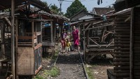 PT KAI menargetkan pengerjaan pembangunan fisik untuk reaktivasi jalur kereta Rangkasbitung-Labuan sepanjang 56,6 kilometer pada tahun 2025. 
