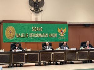 MA-KY Gelar Sidang Kehormatan ke Hakim Pemakai Narkoba di Ruang Kerja