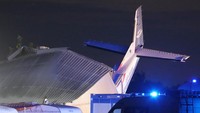 Media Polandia mengatakan pesawat menabrak hanggar adalah Cessna 208.